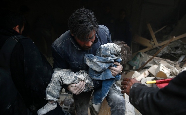 أكثر من 500 قتيل حصيلة هجوم قوات النظام بغطاء روسي في شمال سوريا