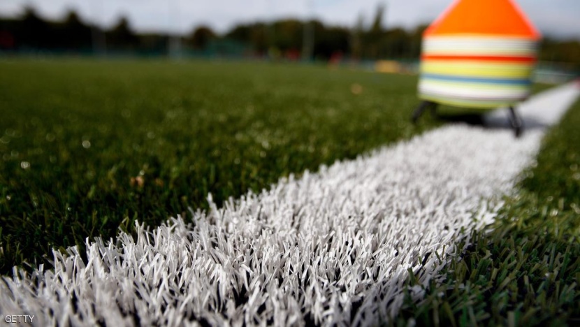 ملاعب العشب الصناعي والمطاط تهدد الأطفال