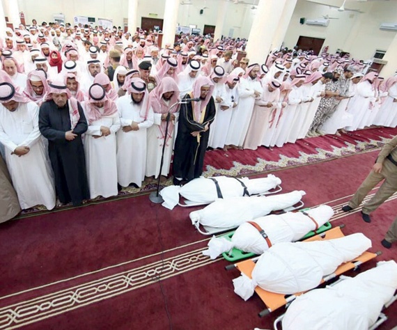 أمير جازان ينقل تعازي القيادة لذوي ضحايا «حادث الداير»