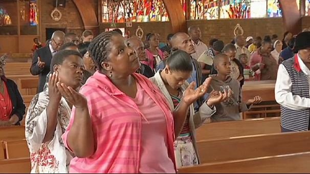 شرطة جنوب إفريقيا تحرر 18 طفلا كانوا محتجزين داخل كنيسة