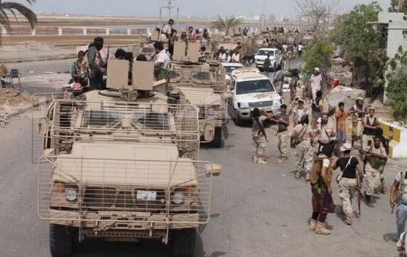 9 قتلى في تفجير استهدف معسكرا لقوات التحالف في اليمن