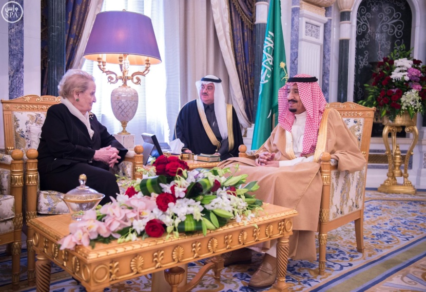 خادم الحرمين الشريفين يستقبل "مادلين اولبرايت" ووفدا برلمانيا بريطانيًا