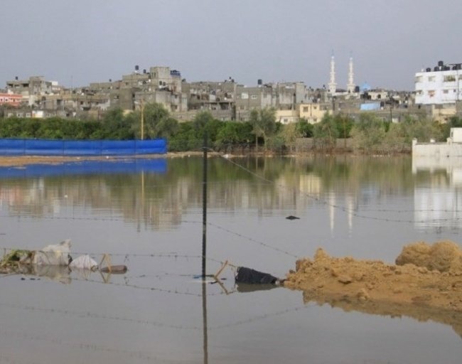 سلطات الإحتلال تحاول إغراق غزة عبر فتح سدود الأمطار