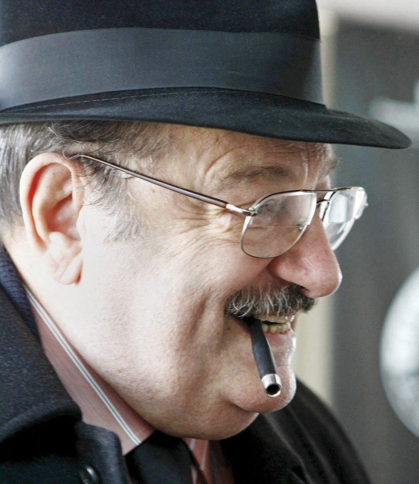 أمبرتو إيكو: «الفكاهة طريقتنا الوحيدة لصون الحقيقة»