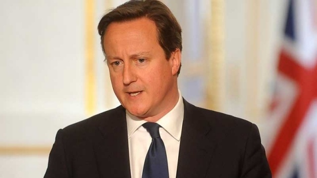 كاميرون يدعو أنصار خروج بريطانيا من الاتحاد الأوروبي بالإقرار بمخاطر ذلك