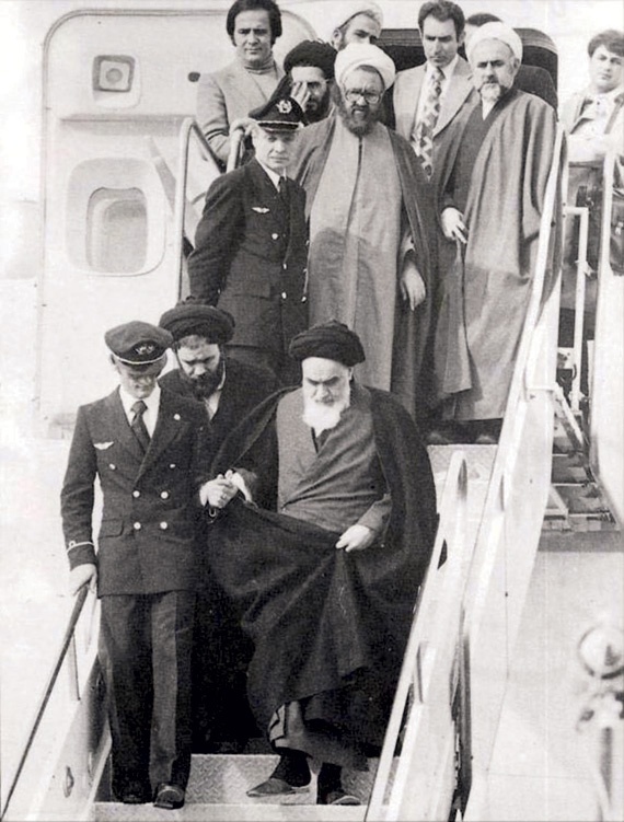 الإرهاب وصنّاعه.. المرشد والطاغية والمثقف