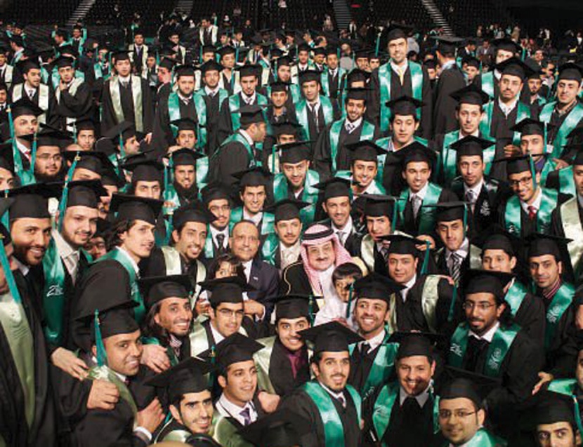 10 آلاف سعودي في الجامعات البريطانية .. أكثرهم يلتحقون بالهندسة والعلوم