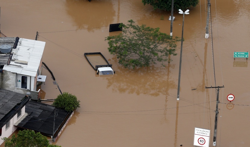 قصة مصورة: 19 قتيلا على الأقل إثر هطول أمطار غزيرة قرب ساوباولو