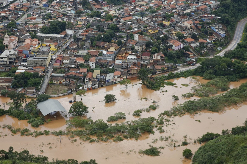قصة مصورة: 19 قتيلا على الأقل إثر هطول أمطار غزيرة قرب ساوباولو