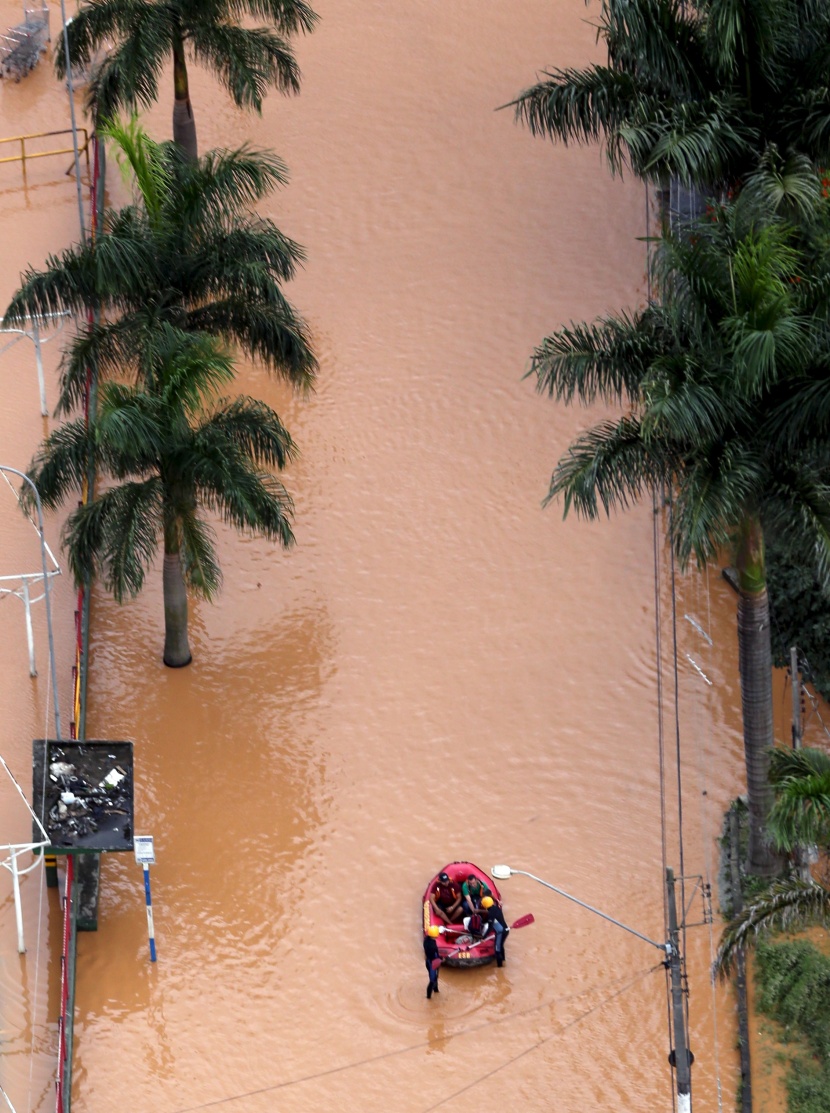 قصة مصورة: 19 قتيلا على الأقل إثر هطول أمطار غزيرة قرب ساوباولو