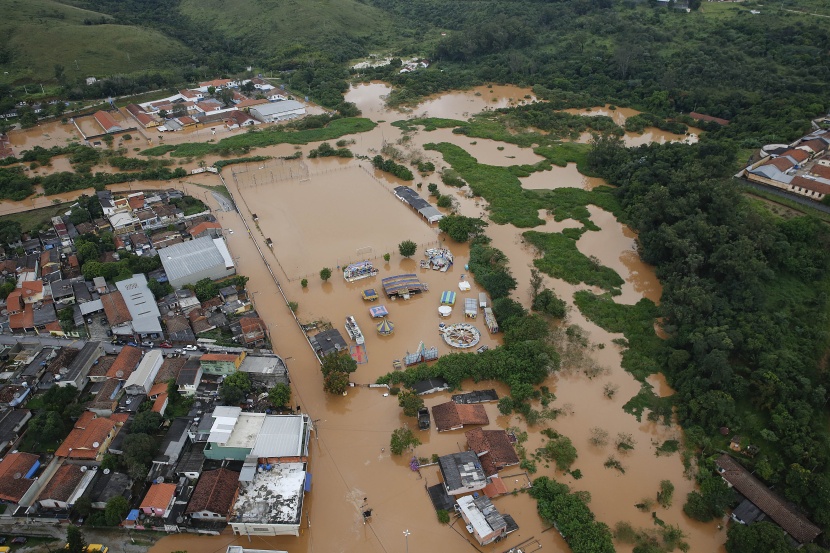 قصة مصورة: 19 قتيلا على الأقل إثر هطول أمطار غزيرة قرب ساوباولو