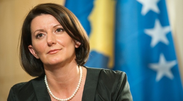 تعرض مكتب رئيسة كوسوفو لهجوم بقنبلة حارقة