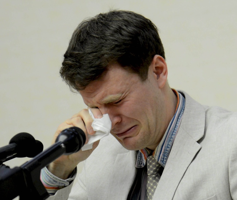 كوريا الشمالية تحكم على طالب أمريكي بالأشغال الشاقة 15 عاما