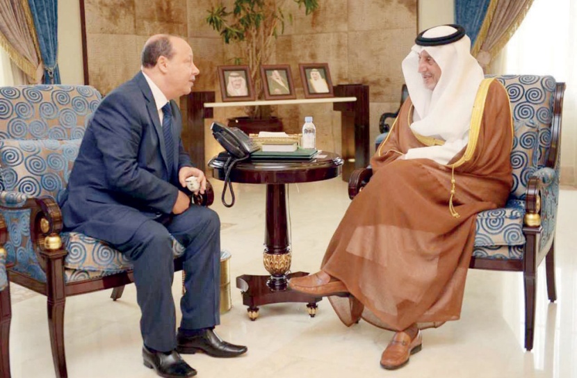 أمير مكة المكرمة يستقبل السفير الكندي وقنصلي المغرب وتونس