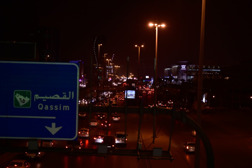 قصة مصورة : العالم يطفئ أنواره في يوم الأرض