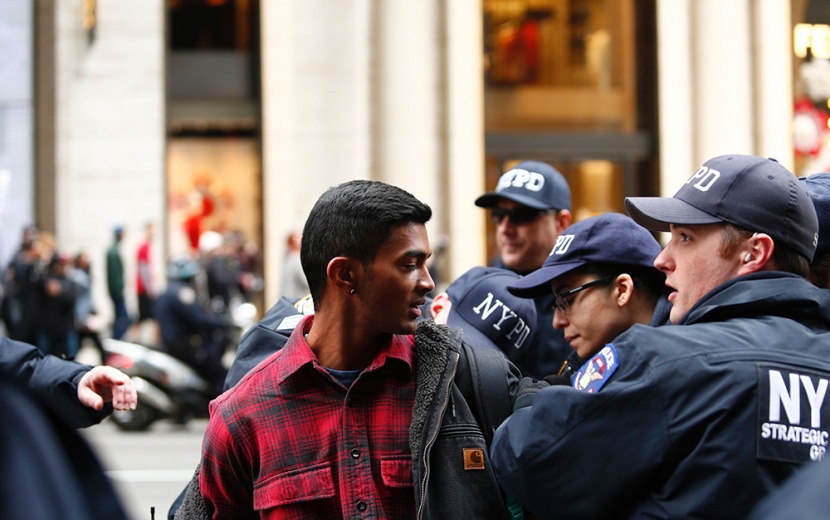 تظاهرات ضد ترامب في نيويورك واريزونا