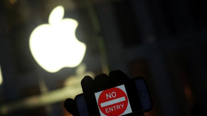 بدون مساعدة آبل .. الحكومة الأمريكية تجد وسيلة لاختراق هواتف آيفون