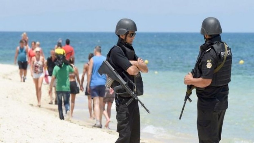 تمديد حالة الطوارئ في تونس لمدة ثلاثة أشهر