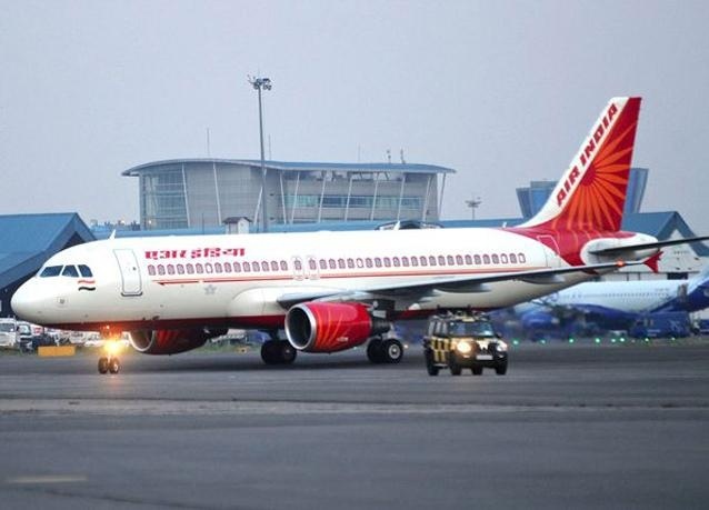 السلطات الهندية تفتش 10 طائرات بعد تهديد بوجود قنابل