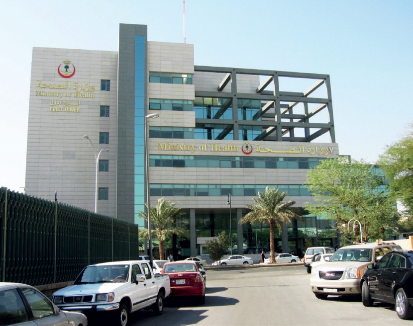 «الصحة» تتجه إلى تكثيف برنامج الأطباء الزائرين والاستشاريين للمناطق البعيدة