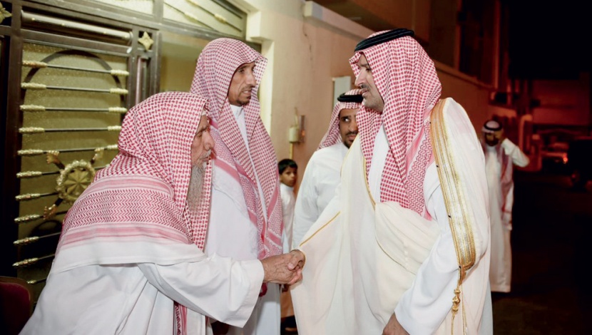 فيصل بن سلمان لذوي الشهيد المزيني: ابنكم ضحى بروحه فداء للوطن ومقدساته