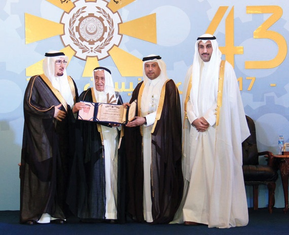 بحضور وزير العمل.. تكريم 22 رائد أعمال 
عربيا في القاهرة بينهم سعوديان