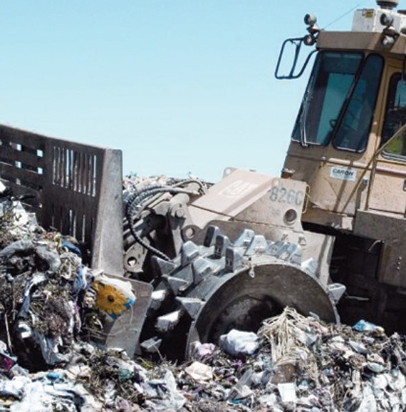 وزير «الشؤون البلدية»: النفايات الصلبة في السعودية تجاوزت 14 مليون طن خلال 2015