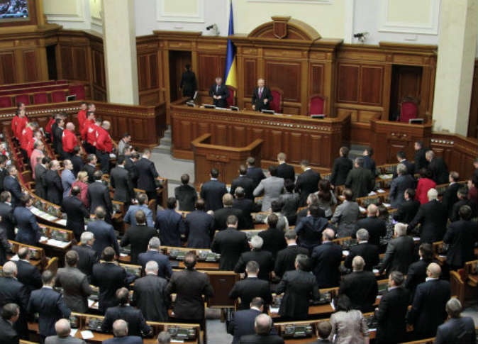 البرلمان الأوكراني يوافق على تعيين فولوديمير غرويسمان المؤيد لأوروبا رئيسا للوزراء