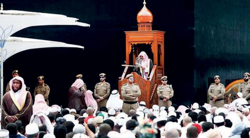 خطيب الحرم المكي يحذر من إضعاف دور أهل العلم لعواقبه الخطيرة على الأمة