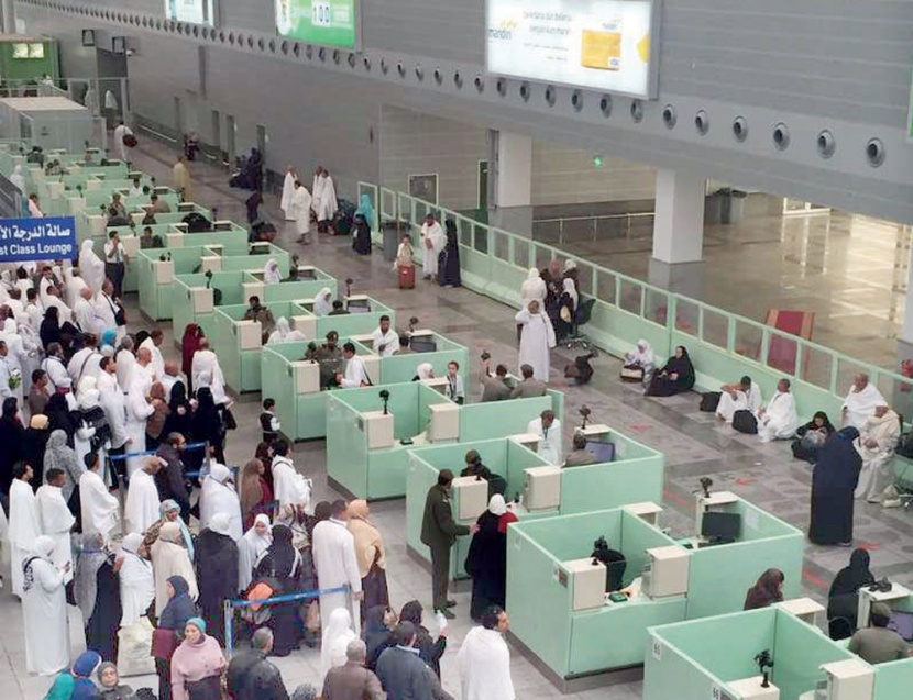 مطار جدة يستقبل ويودع 4 ملايين معتمر 
على متن 27 ألف رحلة