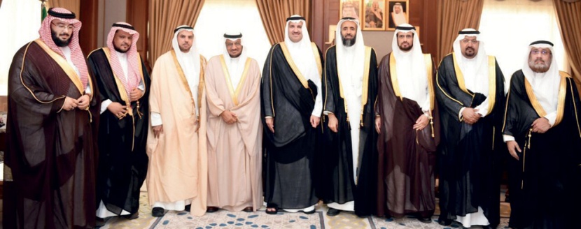 أمير المدينة المنورة يلتقي رئيس وأعضاء الجمعية الخيرية لرعاية مرضى القلب في المنطقة