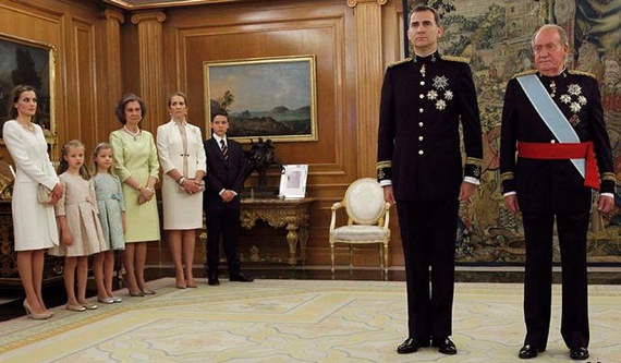 ملك إسبانيا يحل البرلمان ويدعو لانتخابات مبكرة في 26 يونيو المقبل