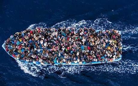 المفوضية الأوروبية : أزمة المهاجرين تشهد نقطة تحول