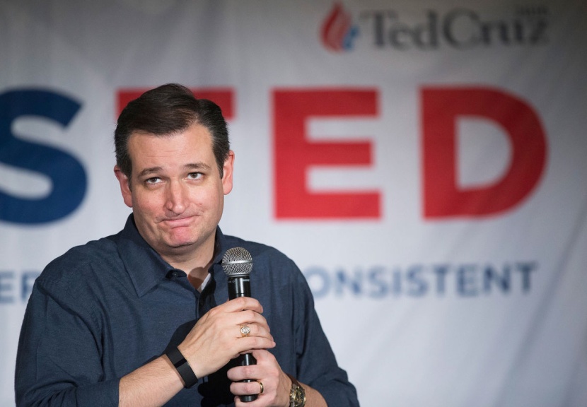 تيد كروز يترك الباب مفتوحا للعودة للسباق إلى البيت الأبيض