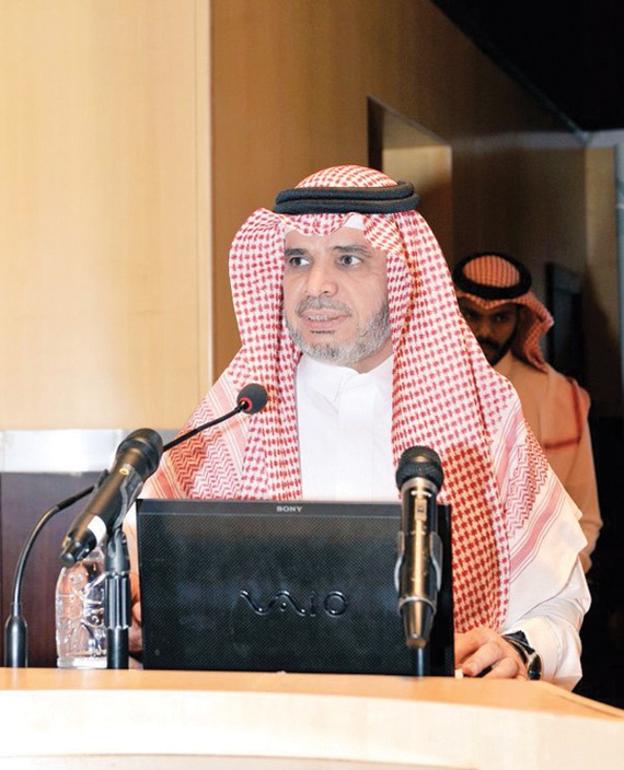 إنشاء قاعدة بيانات «مركزية» تربط الجامعات وإدارات التعليم والمدارس بالوزارة لقياس الأداء