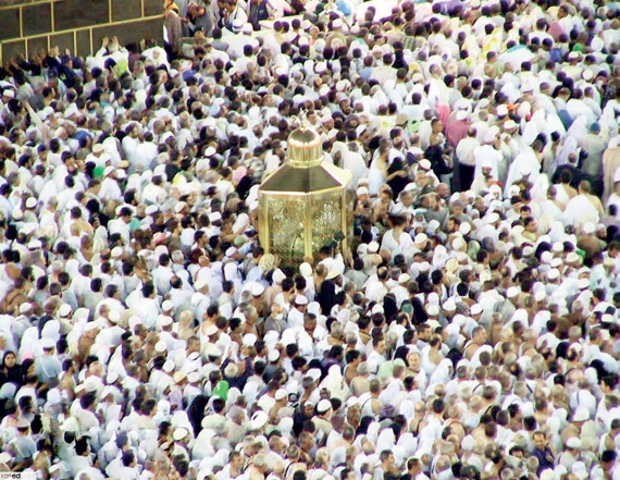 إيران تضيق على مواطنيها وتشترط مزايا تعيق الحجاج لا تحصل عليها أي دولة