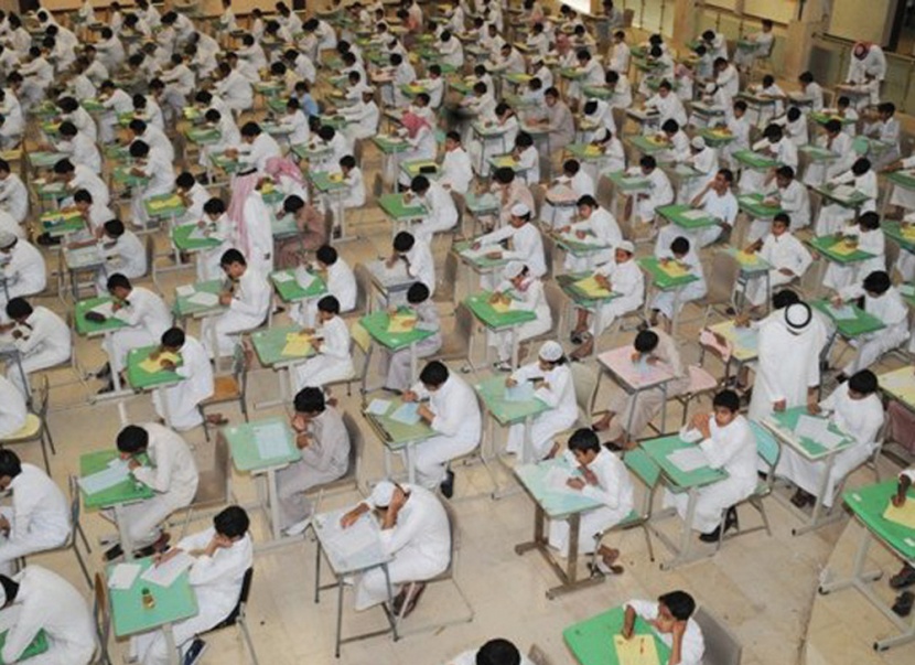 التطبيقات وقنوات التواصل تحيلان المدرسين الخصوصيين إلى التقاعد