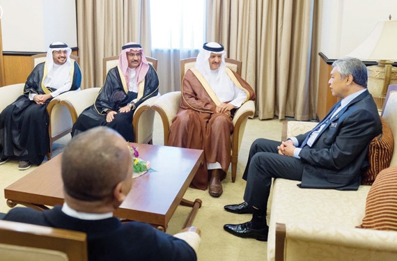 رئيس «السياحة» يستعرض مع نائب رئيس الوزراء الماليزي اتفاقيات التعاون بين البلدين