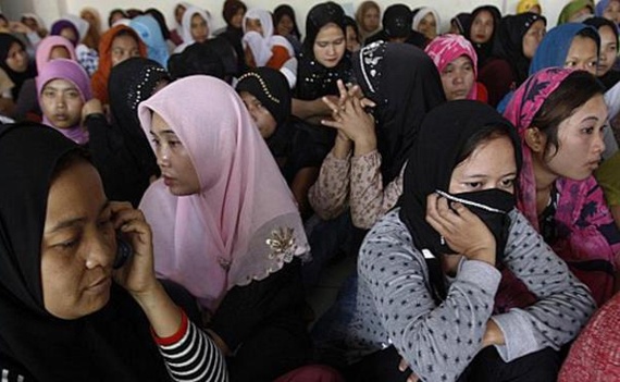 إندونيسيا تعتزم وقف إرسال الخادمات المقيمات إلى الخارج