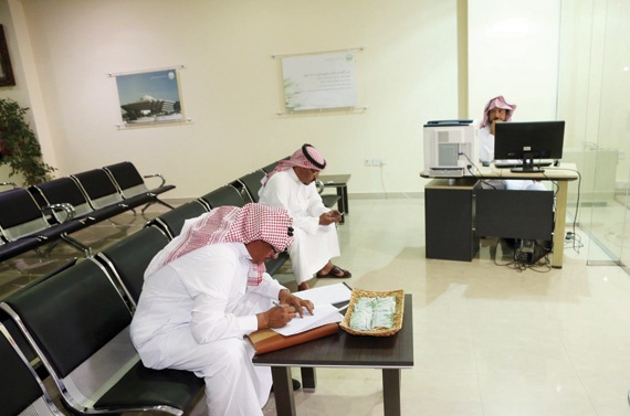 ربط خدمات مركز
التواصل في «الداخلية»
مع «أبشر»