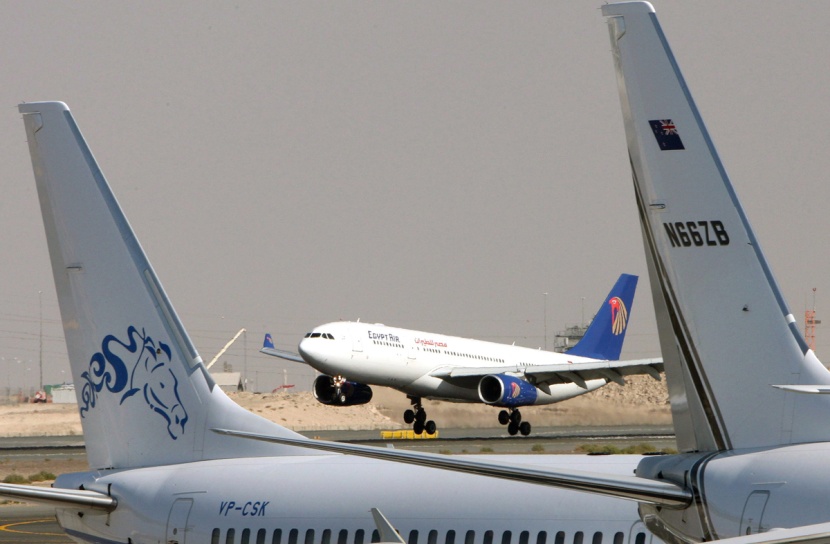 وزارة الطيران المدني المصرية: اليونان عثرت على حطام الطائرة المفقودة