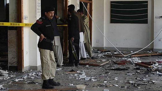 مقتل 3 مسلحين بانفجار سترة ناسفة في باكستان