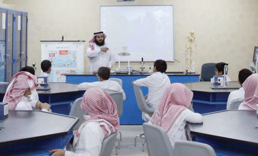 8 ضوابط للمعلمين المبتعثين .. وغرامات مالية وملاحقة قانونية للمخالفين