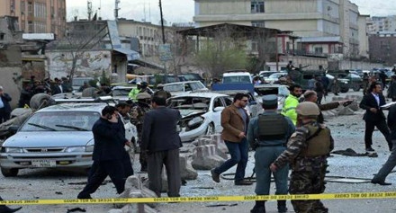 مقتل 10 مدنيين في هجوم انتحاري في أفغانستان