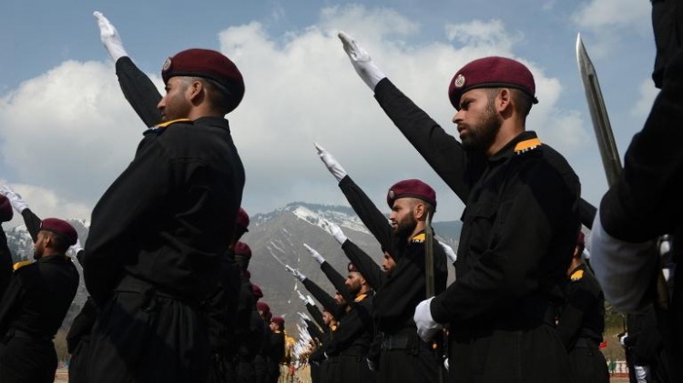 حريق في مستودع ذخائر للجيش الهندي يوقع 17 قتيلا على الاقل