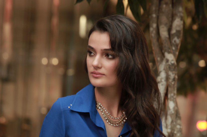 السجن 14 شهرا على ملكة جمال سابقة لتركيا لإهانتها أردوغان