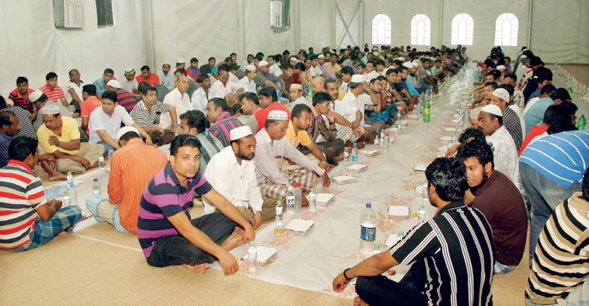 وزير «الشؤون الإسلامية»: لا يجوز أن تكون المساجد مسرحا للموائد