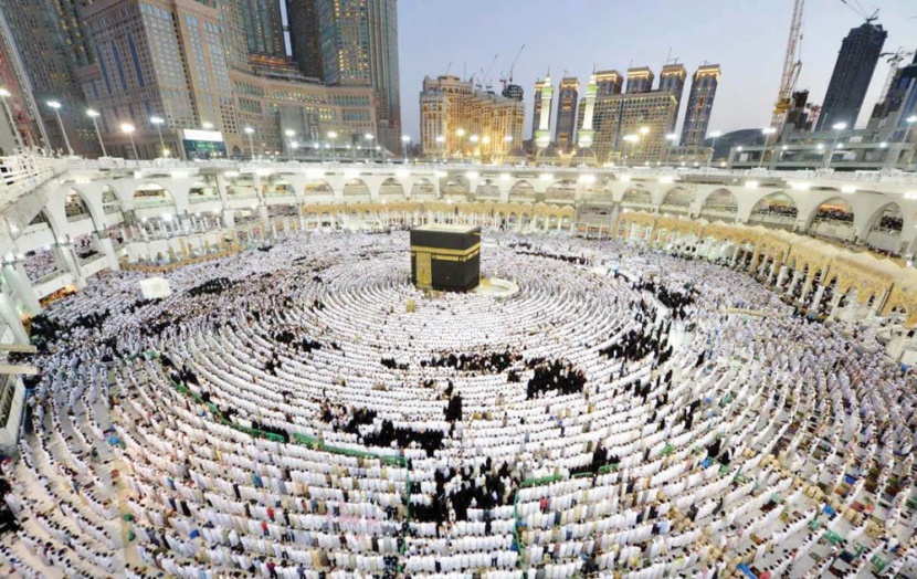 «الحج والعمرة» تمدد موعد تسلم الضمانات البنكية أسبوعا