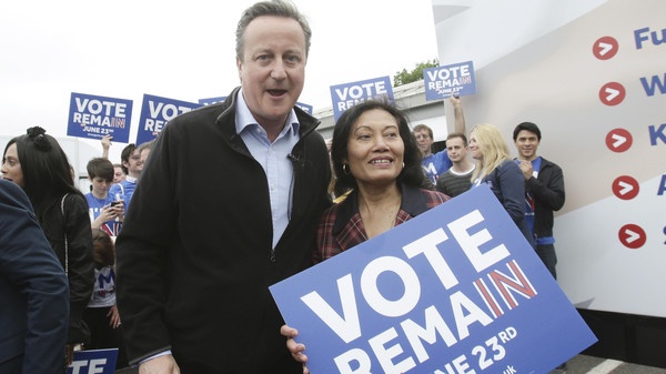 استئناف أنشطة حملتي استفتاء بريطانيا على عضويتها في الاتحاد الأوروبي