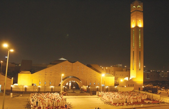 الخثلان: أئمة مساجد يشقون على المصلين في «قنوت» التراويح بالتكلف